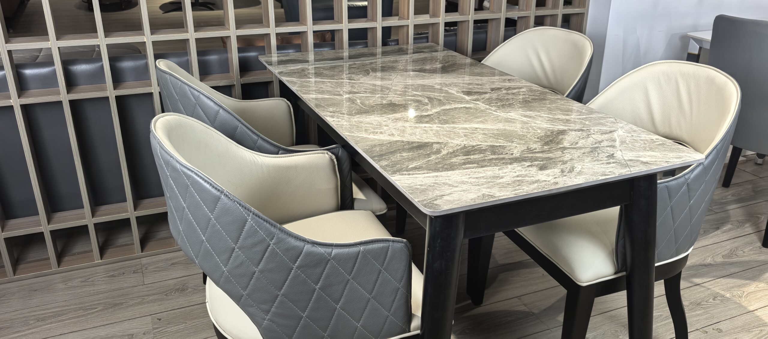 Simple 4-seater (1.3m)