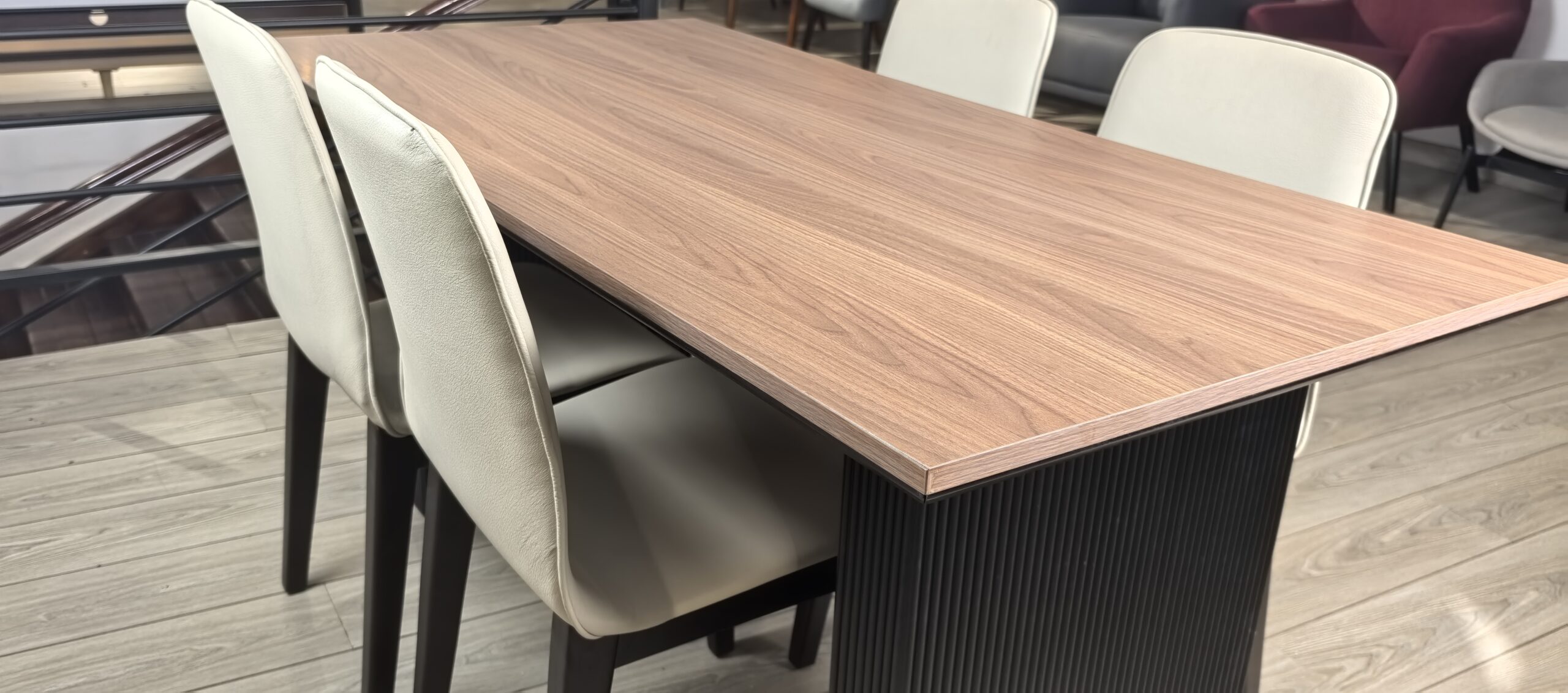 Mara Stow dining set (4-seater) - Image 3