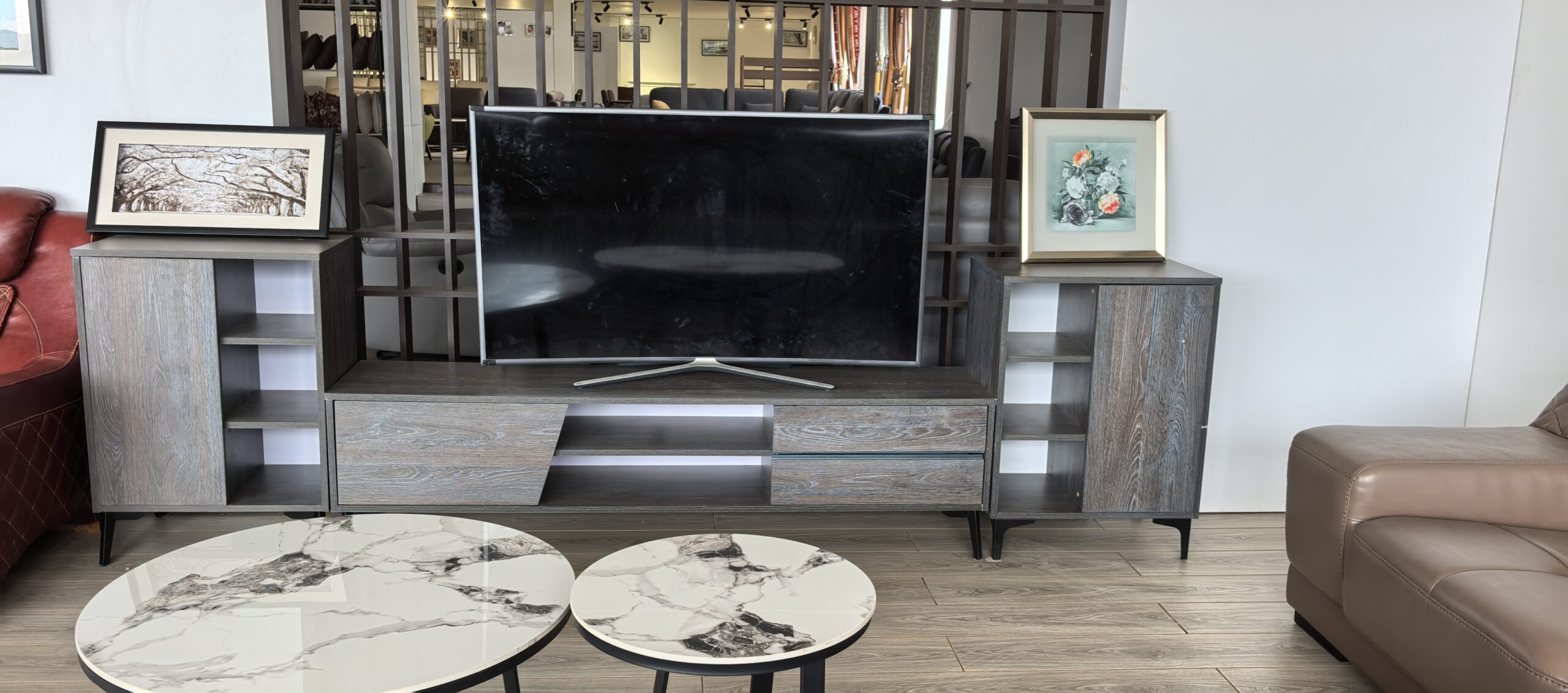 Cadbury tv-stand - Image 2