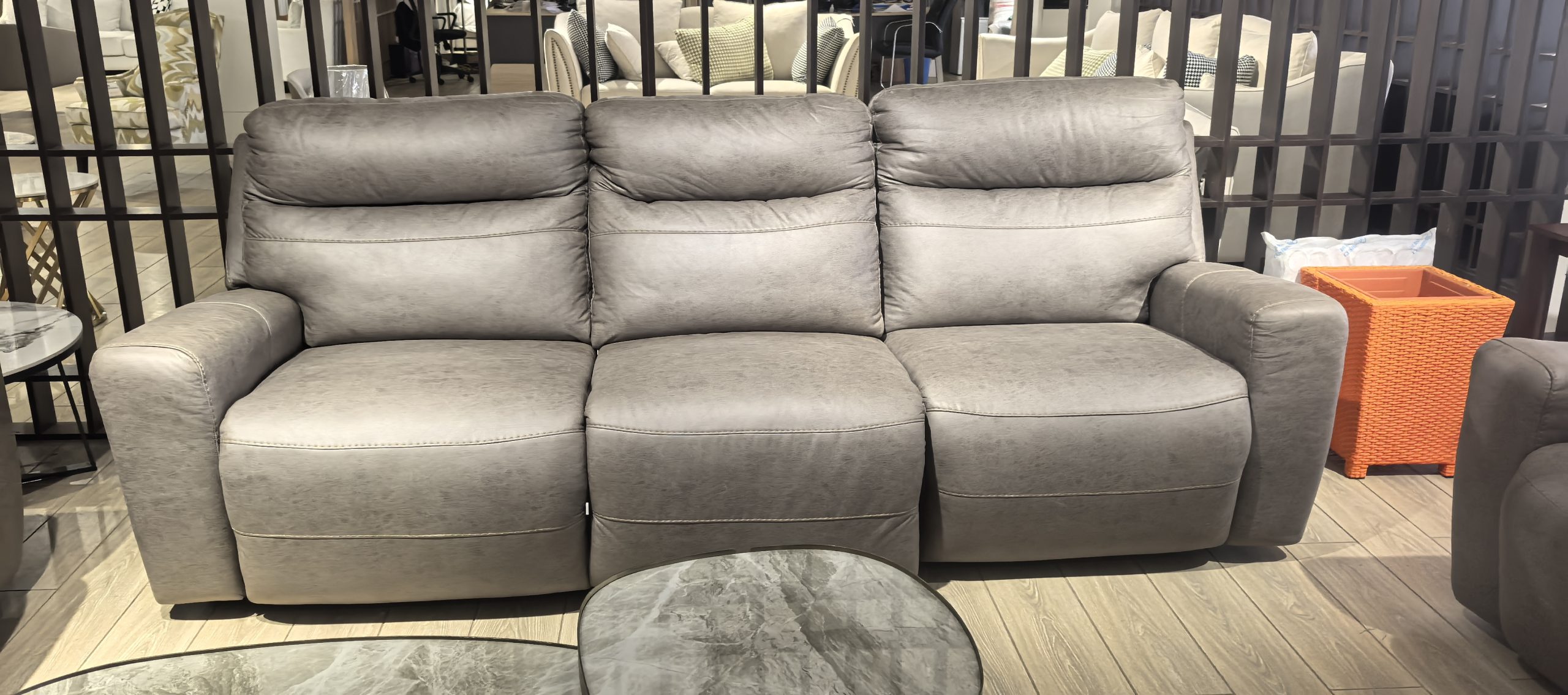 Maestro Recliner - Image 5